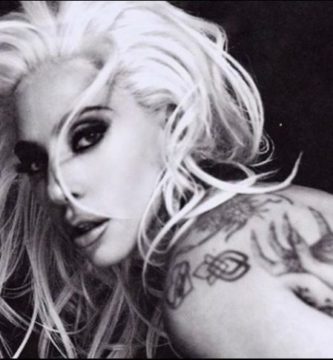 Lady Gaga se desnuda en Instagram
