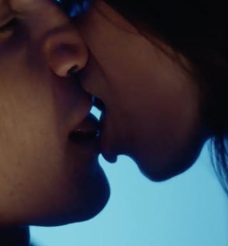 Sexo con Álex González y Giulia Charm