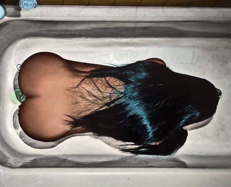 Kim Kardashian se desnuda para una revista erótica