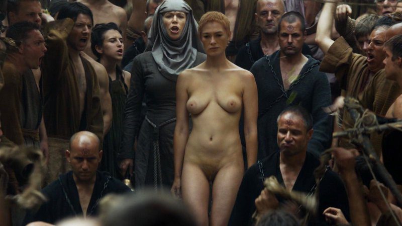 Cersei desnuda y humillada