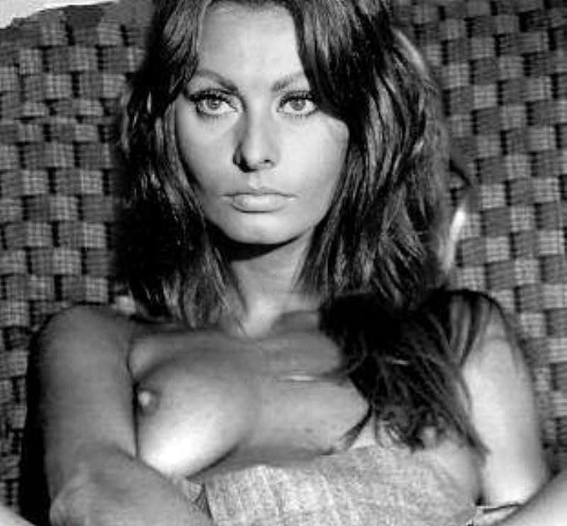 Sophia Loren desnuda